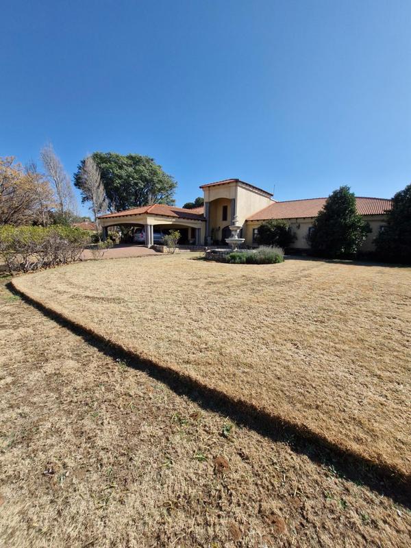 8 Bedroom Property for Sale in Vryburg North West